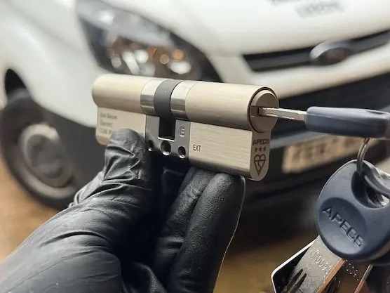 Locksmith in Alwoodley fitting Ultion 3-Star anti-snap cylinder locks